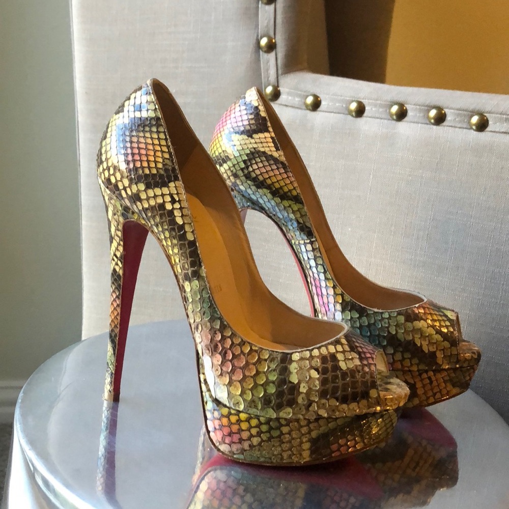 Louboutin platform heels in excellent condition